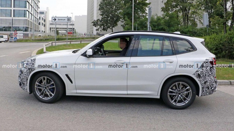 BMW X3 2022 facelift cập nhật giữa vòng đời.