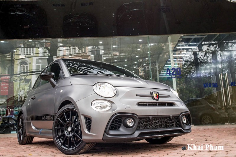 Ảnh đầu xe Fiat 500 595 Abarth Esseesse 2020 