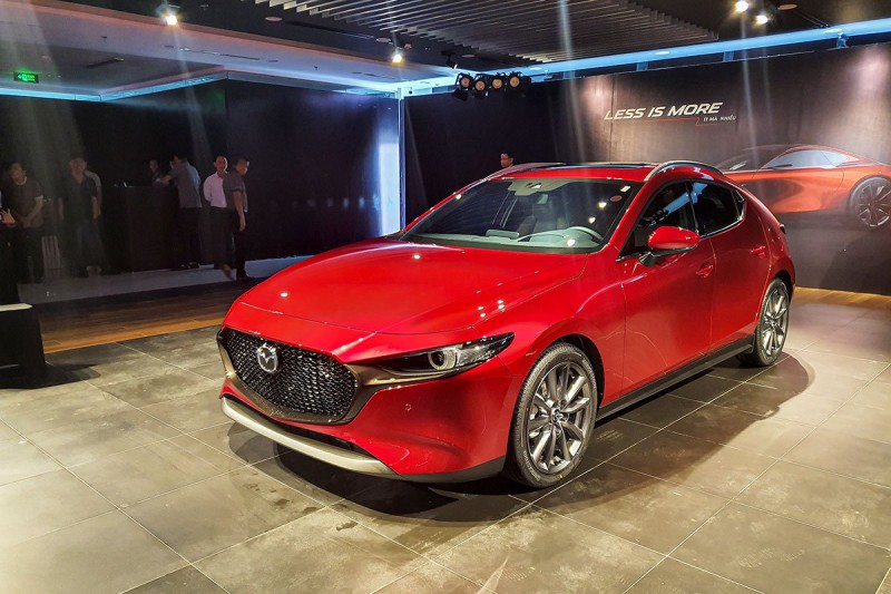 Mazda 3 sedan đang bán tại Việt Nam 1