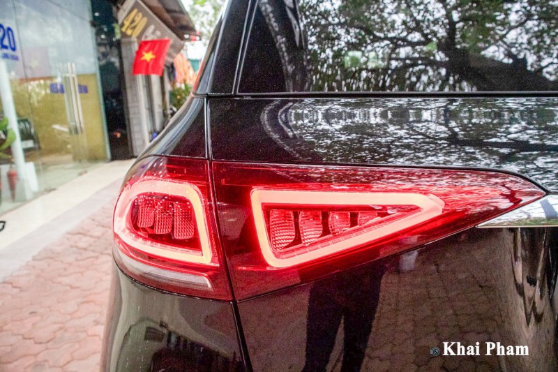 Ảnh Đèn hậu xe Mercedes-Benz GLE 2020