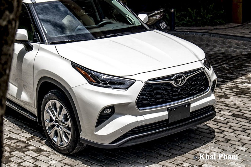 Ảnh đầu xe Toyota Highlander 2020