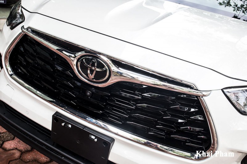 Ảnh Lưới tản nhiệt xe Toyota Highlander 2020