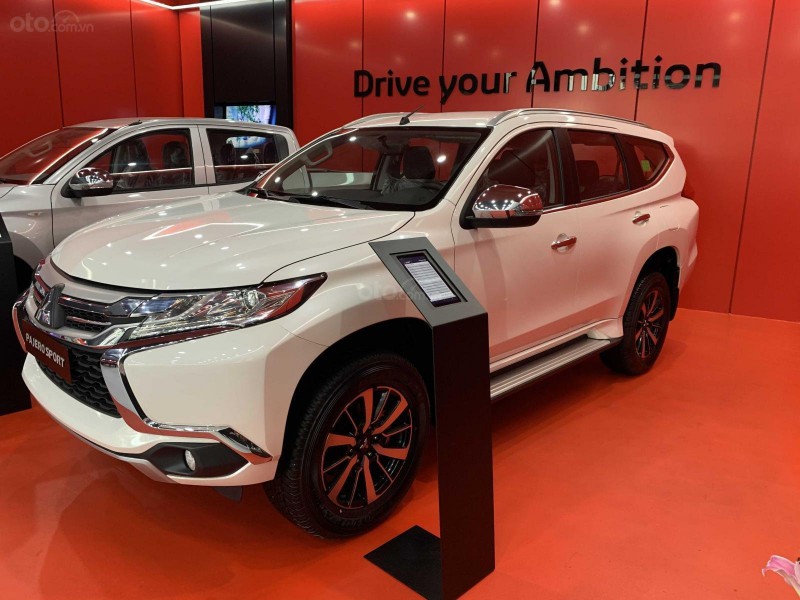 Mitsubishi Pajero Sport 2019 bản máy dầu được nhập khẩu từ Thái Lan.