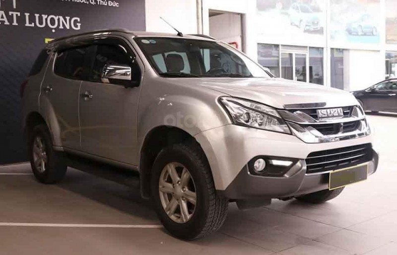 Isuzu MU-X: Doanh số 45 xe 1