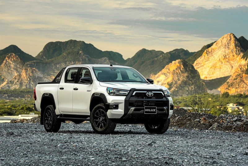 Ngoại hình tổng thể Toyota Hilux 2020 1