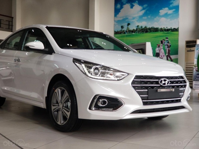 Hyundai Accent: 2.219 xe 1