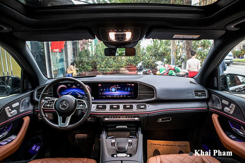 Ảnh Khoang lái xe Mercedes-Benz GLE 2020