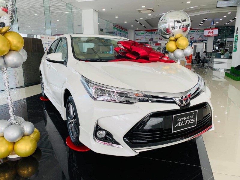 Toyota Corolla Altis: Doanh số 85 xe 1