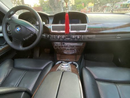 Chi tiết nội thất của BMW 750Li 2007.