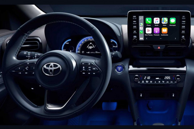 Đánh giá xe Toyota Yaris Cross 2021 về hệ thống thông tin giải trí.