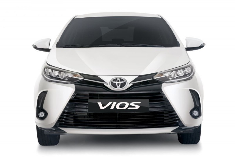 Đánh giá xe Toyota Vios 2021 về thiết kế đầu xe.