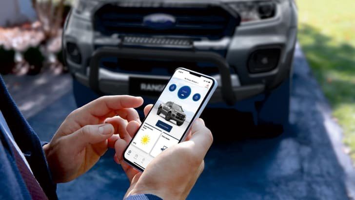 Ford cũng giới thiệu FordPass Connect hỗ trợ các tiện ích như khóa, mở xe, khởi động xe..