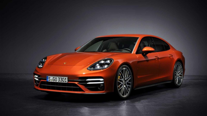 Porsche Panamera 2021 hấp dẫn hơn nữa.