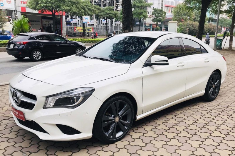 Mercedes-Benz CLA 200 2017 đang rao bán 900 triệu đồng 1