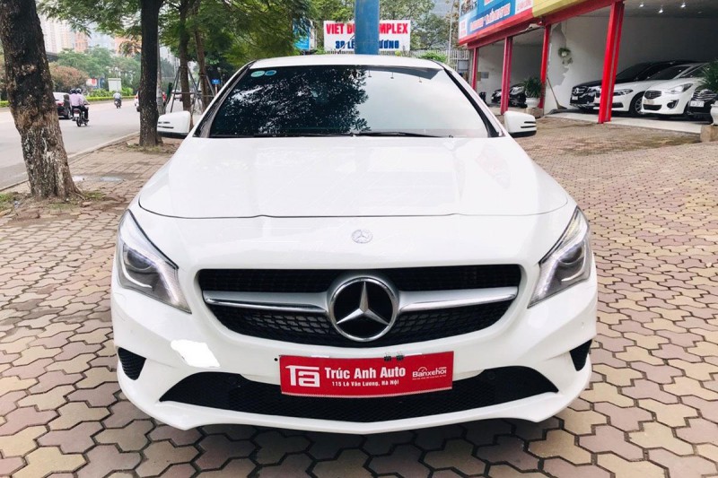 Thiết kế đầu xe Mercedes-Benz CLA 200 2017 1