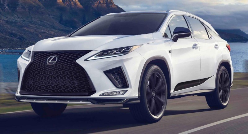 Lexus RX Black Line 2021 số lượng có hạn chào giá gần 1,2 tỷ.