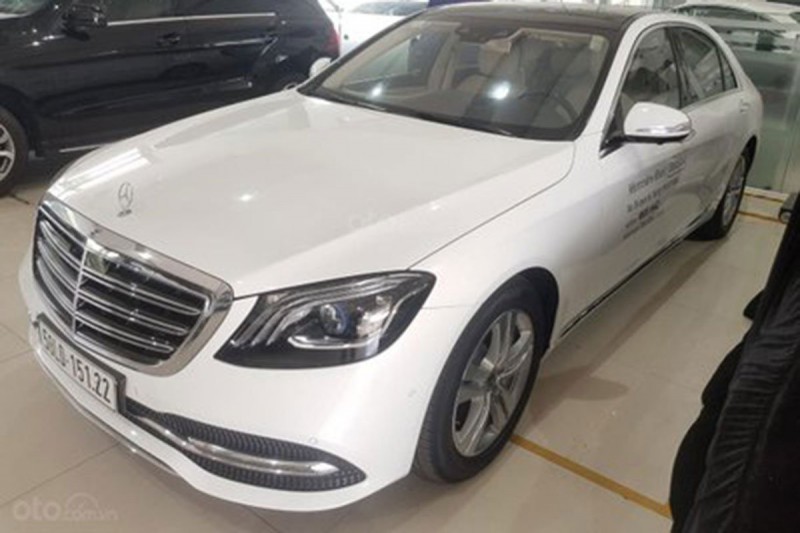 Mercedes Benz S Class vẻ ngoài sang trọng hiện đại.