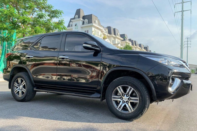 Toyota Fortuner 2017 bản 2.7 4x2 AT rao bán 835 triệu đồng 1