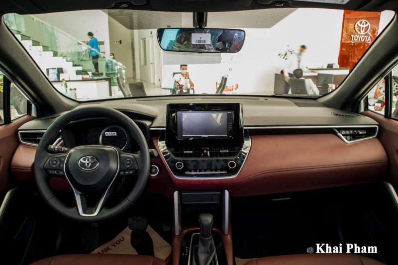 Ảnh Khoang lái xe Toyota Corolla Cross 1.8G 2020
