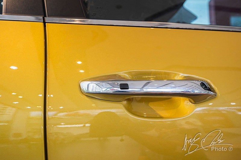 Ảnh Tay nắm cửa xe Kia Seltos Luxury 2020 a1