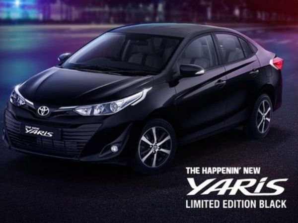 Toyota Yaris Black Edition tung ảnh nhá hàng, còn ngàn bí ẩn.