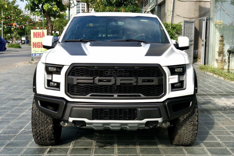 Ford F-150 Raptor 2020 1