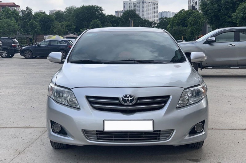 Toyota Corolla Altis 2010 1