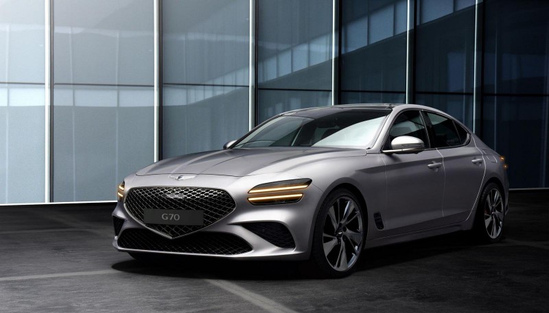 Genesis G70 2022 facelift lộ diện sớm.