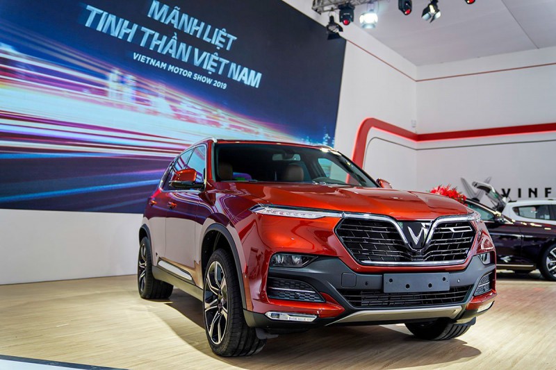 VinFast Lux SA2.0 bất ngờ góp mặt trong top xe SUV bán chạy.