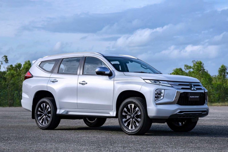 Thiết kế đầu xe Mitsubishi Pajero Sport 2020 1