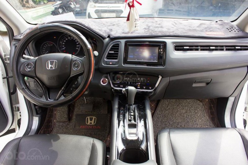 Khu vực bảng taplo trên xe Honda HR-V 2019 1