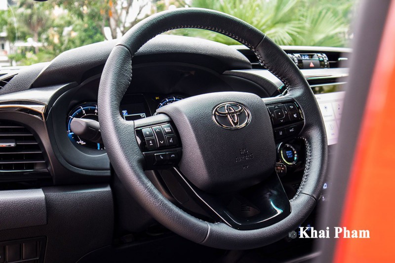 Ảnh Vô-lăng xe Toyota Hilux 2020