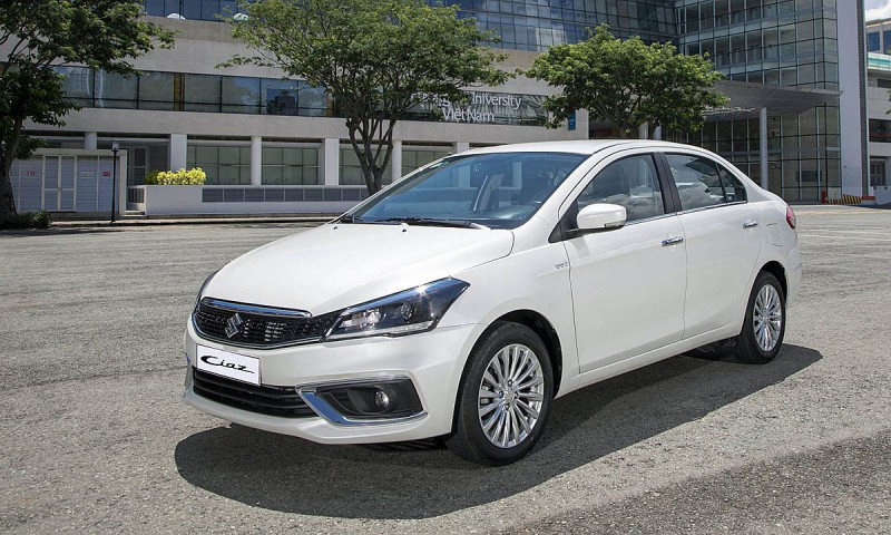 Giá lăn bánh Suzuki Ciaz 2020 mới ra mắt cao hơn hầu hết các đối thủ.