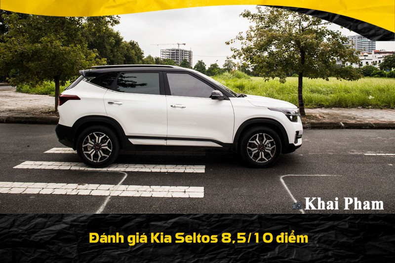 Ảnh ngang thân xe Kia Seltos 2020