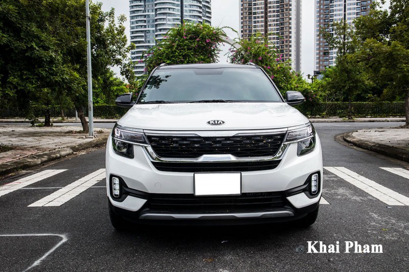 Ảnh đầu xe Kia Seltos 2020 trắng