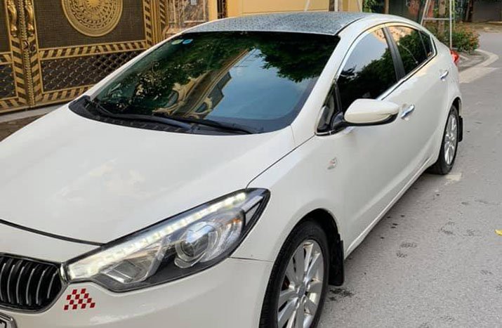 Kia K5 2015.