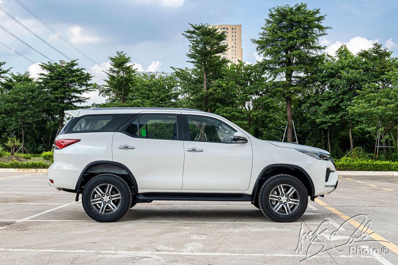 Toyota Fortuner 2020.