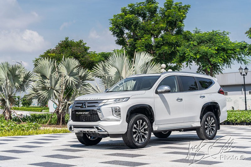 ra mắt Mitsubishi Pajero Sport 2020.