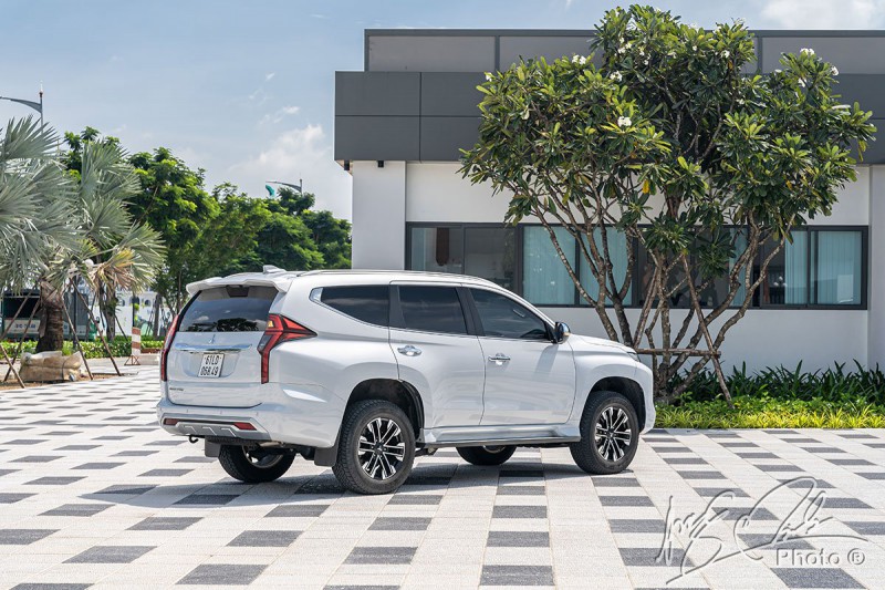 Trực diện Mitsubishi Pajero Sport 2020.