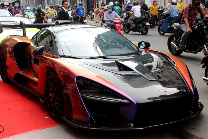 McLaren Senna độc nhất Việt Nam có lớp sơn đặc biệt.