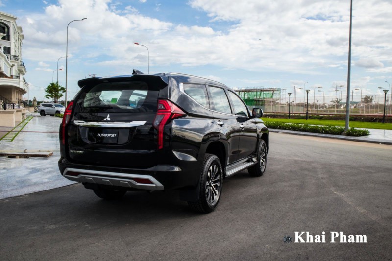 Ảnh Đuôi xe Mitsubishi Pajero Sport 2020