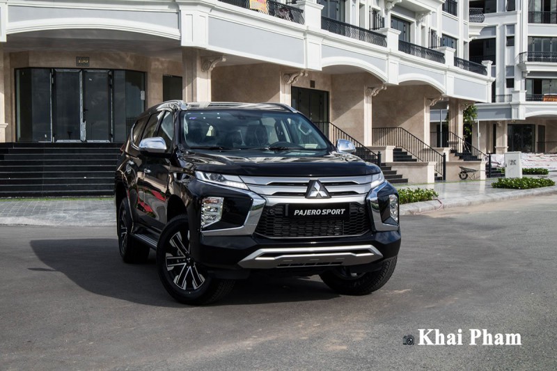 Ảnh Tổng quát xe Mitsubishi Pajero Sport 2020