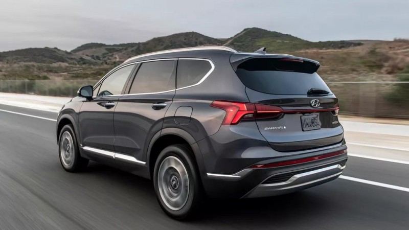 Hyundai Santa Fe 2021 để lại ấn tượng khó quên.