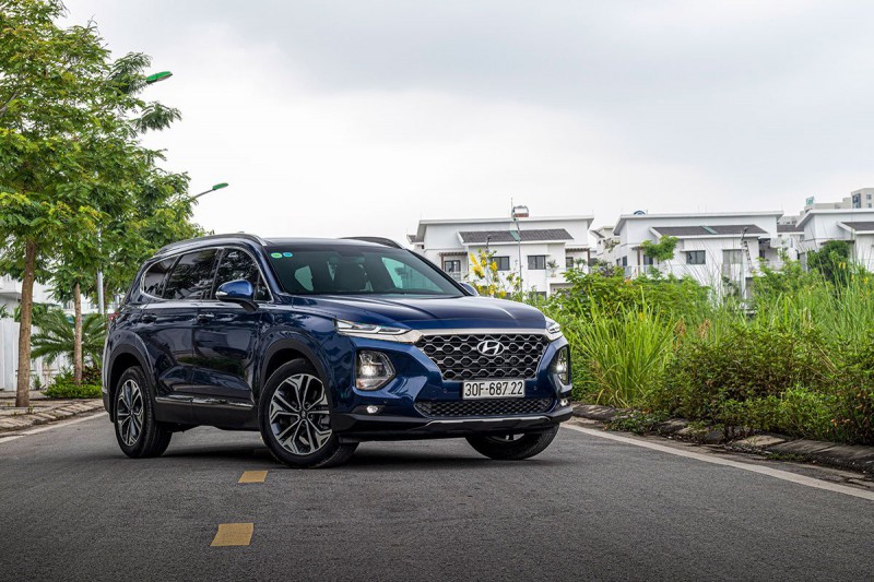 Hyundai Santa Fe đang bán tại Việt Nam 1