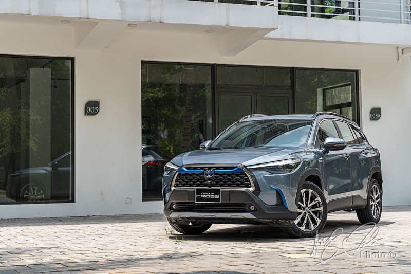 Toyota Corolla Cross 2020 mới ra mắt thị trường Việt 1