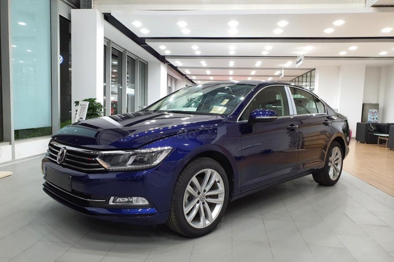 Volkswagen Passat Bluemotion ưu đãi lệ phí trước bạ đến hơn 177 triệu đồng 1