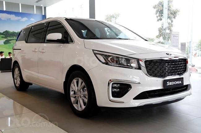 Kia Sedona: 131 xe