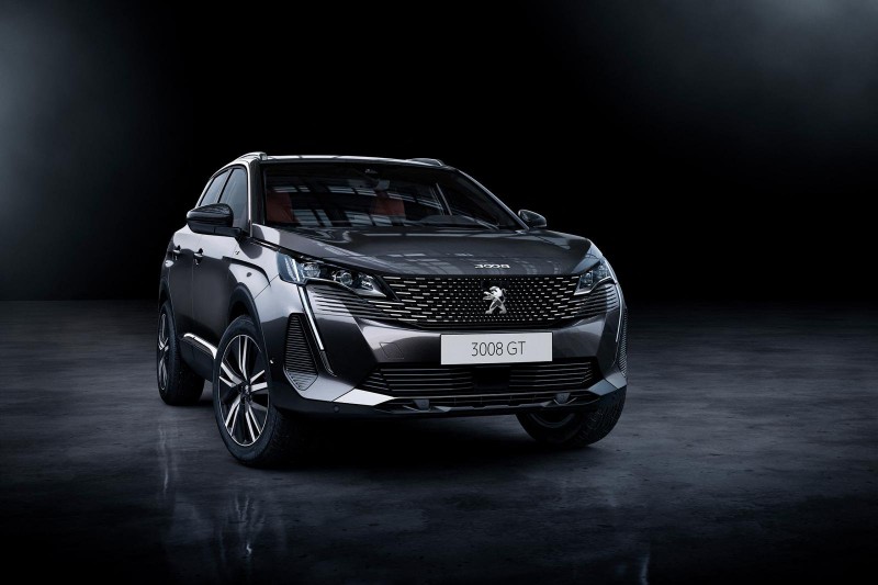 Đánh giá đầu xe Peugeot 3008 2021.