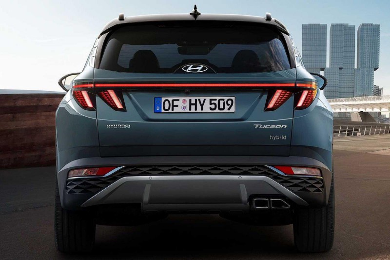 Đánh giá xe Hyundai Tucson 2021 về thiết kế đuôi xe.