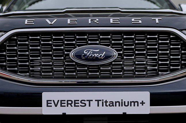 Ford Everest 2021 giá khởi điểm 965 triệu đồng tại Thái, sắp về Việt Nam a3